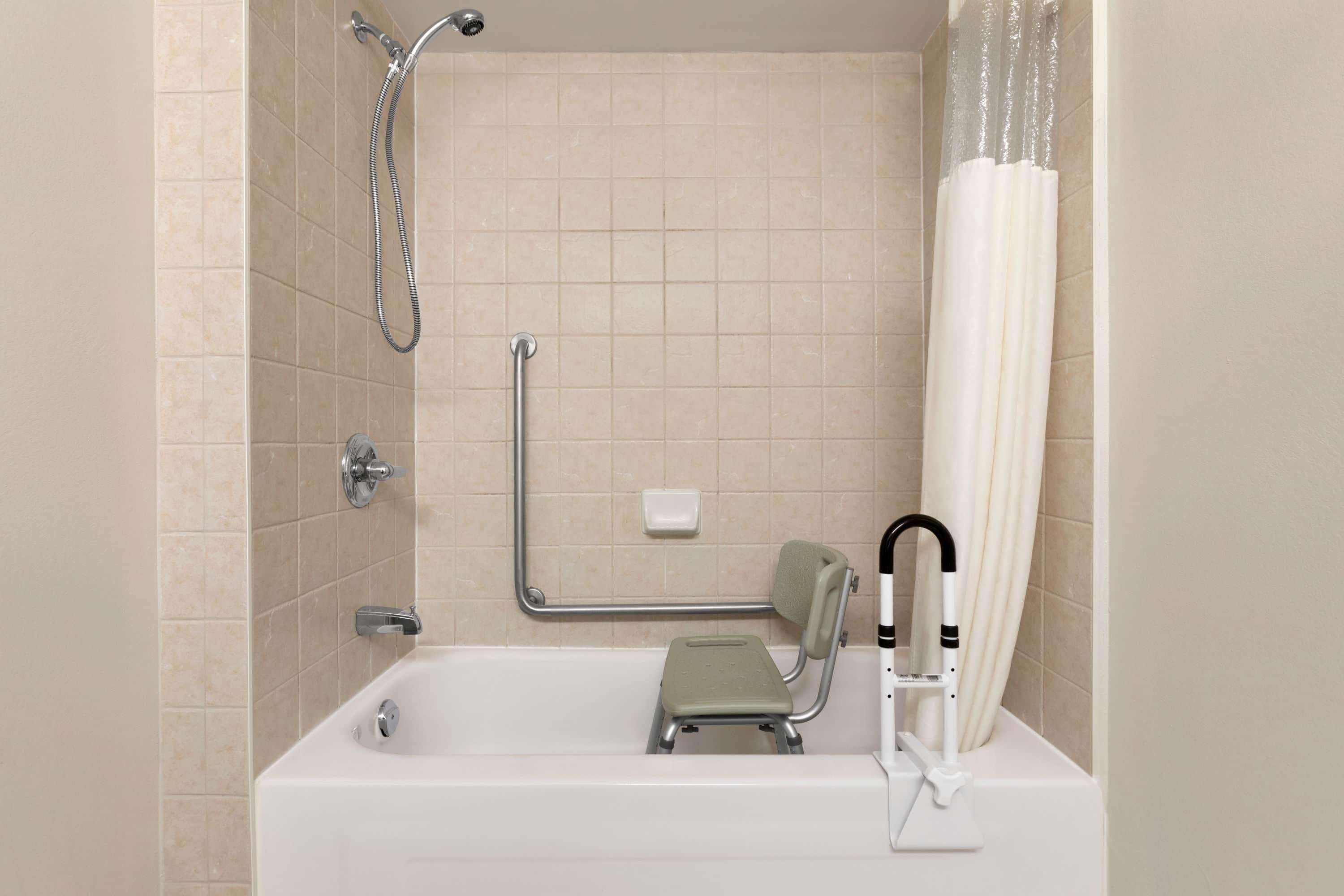 Days Inn By Wyndham Ottawa Airport Экстерьер фото
