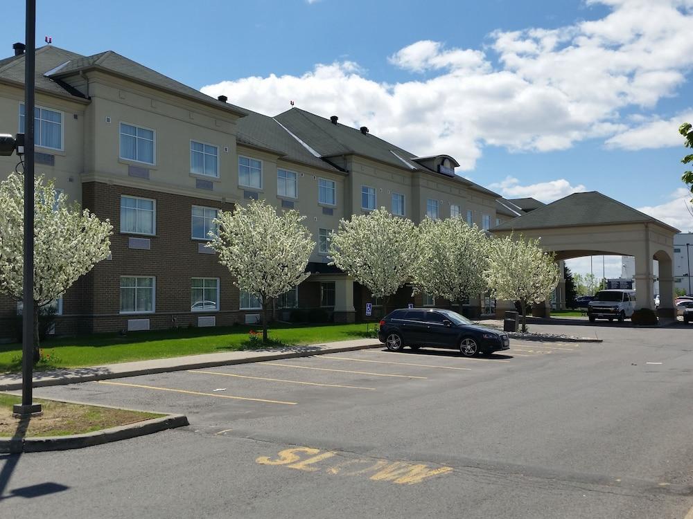 Days Inn By Wyndham Ottawa Airport Экстерьер фото
